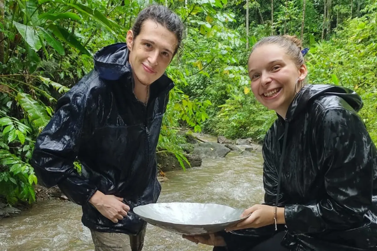 Artisanal gold mining experience - Image 1